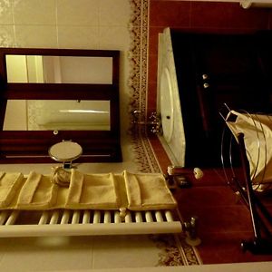 Camera standard con letto king size